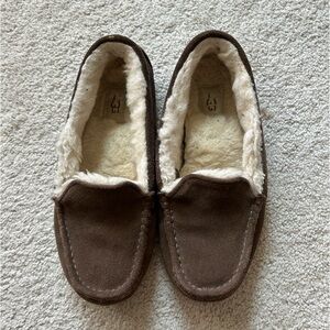 Ugg Ansley sheepskin slippers